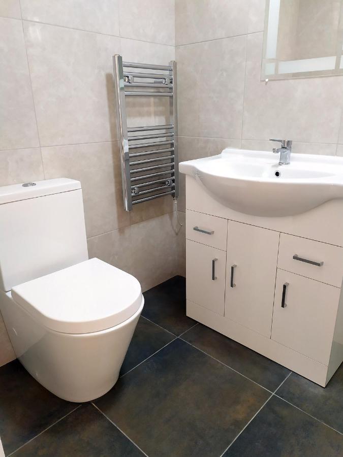 The Yew Studio - Self Contained One Bed Studio Flat With Parking Оксфорд Екстериор снимка